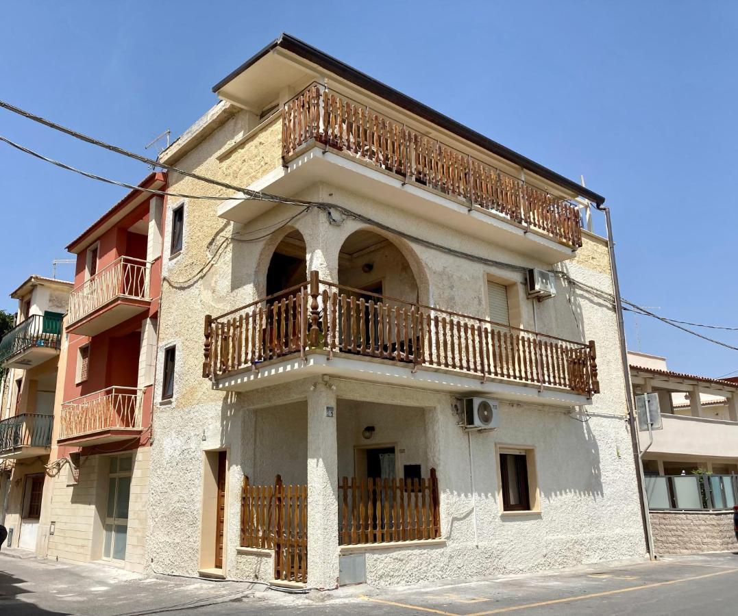 Noemi Holiday House Vila Agnone Bagni Exterior foto